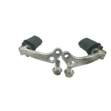 Repose pieds avant droit SUZUKI GN 125 1983 - 2002