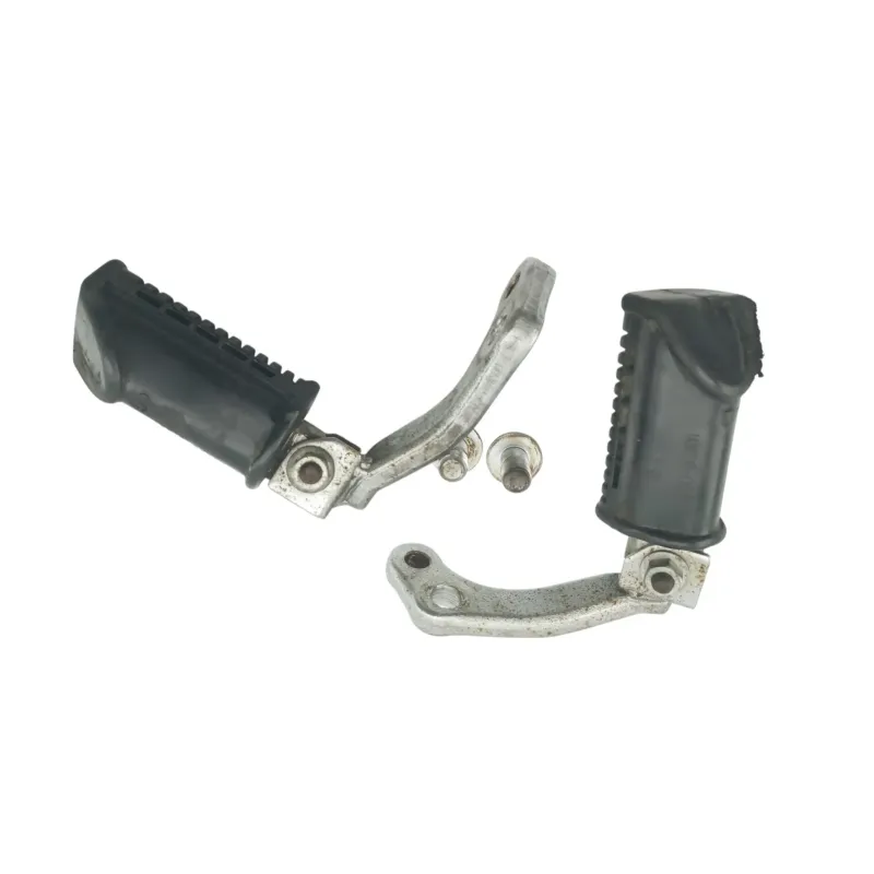 Repose pieds avant droit SUZUKI GN 125 1983 - 2002