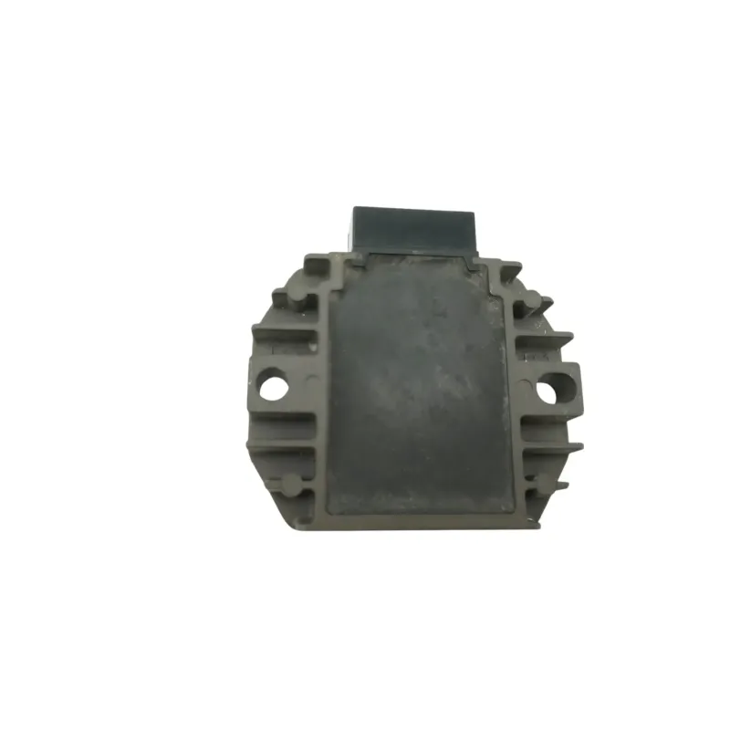 Regulateur charge batterie YAMAHA YZF 125 R 2008 - 2013