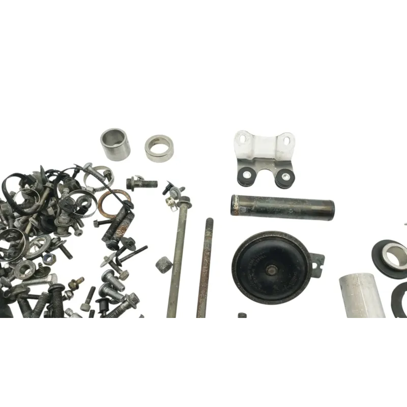 Kit visserie YAMAHA YZF 600 R6 2003 - 2004
