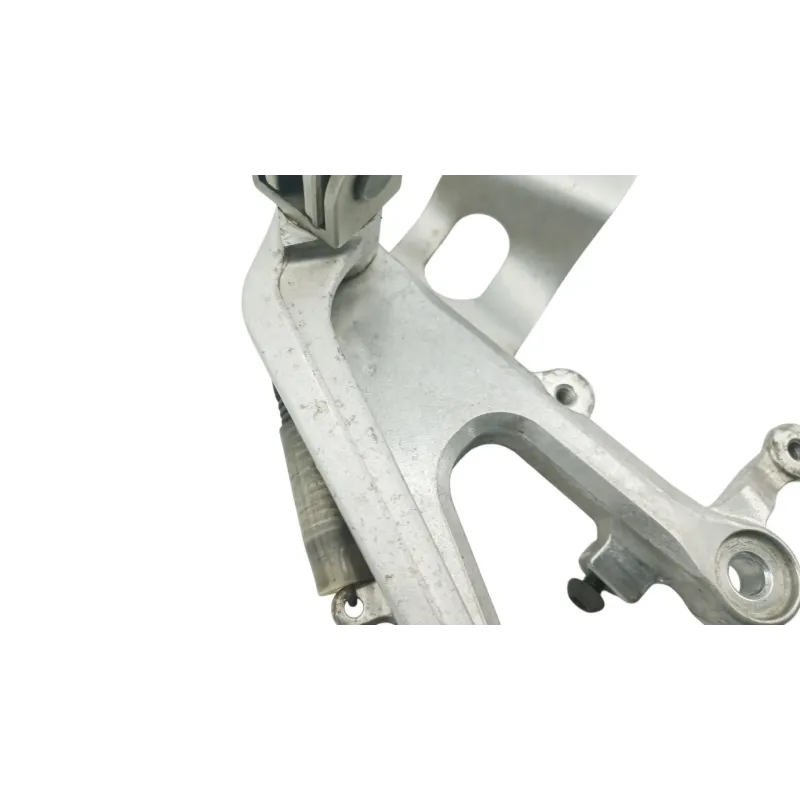 Platine avant droite YAMAHA YZF 600 R6 2003 - 2004