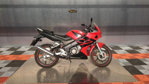 HONDA CBR 125 R (2004-2006)