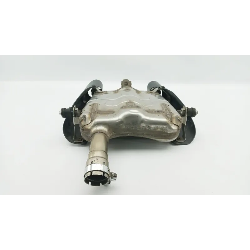 Silencieux (echappement) SUZUKI GSR 600 2006 - 2011