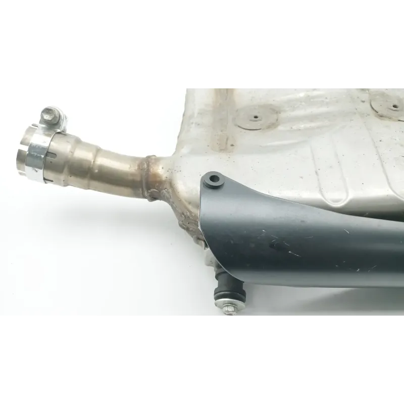 Silencieux (echappement) SUZUKI GSR 600 2006 - 2011