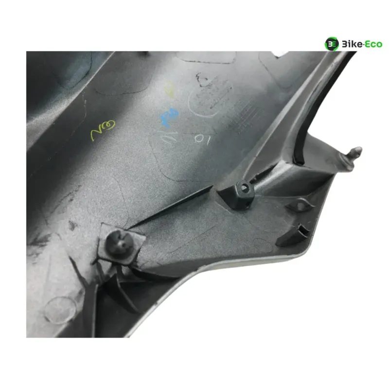 Cache reservoir droit HONDA CB 125 R 2018-2024