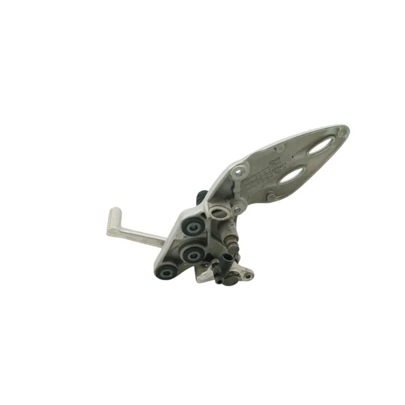Platine avant droite SUZUKI GSXR 1300 HAYABUSA 2008 - 2010