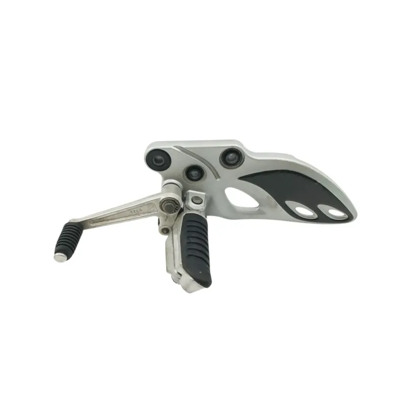 Platine avant gauche SUZUKI GSXR 1300 HAYABUSA 2008 - 2010
