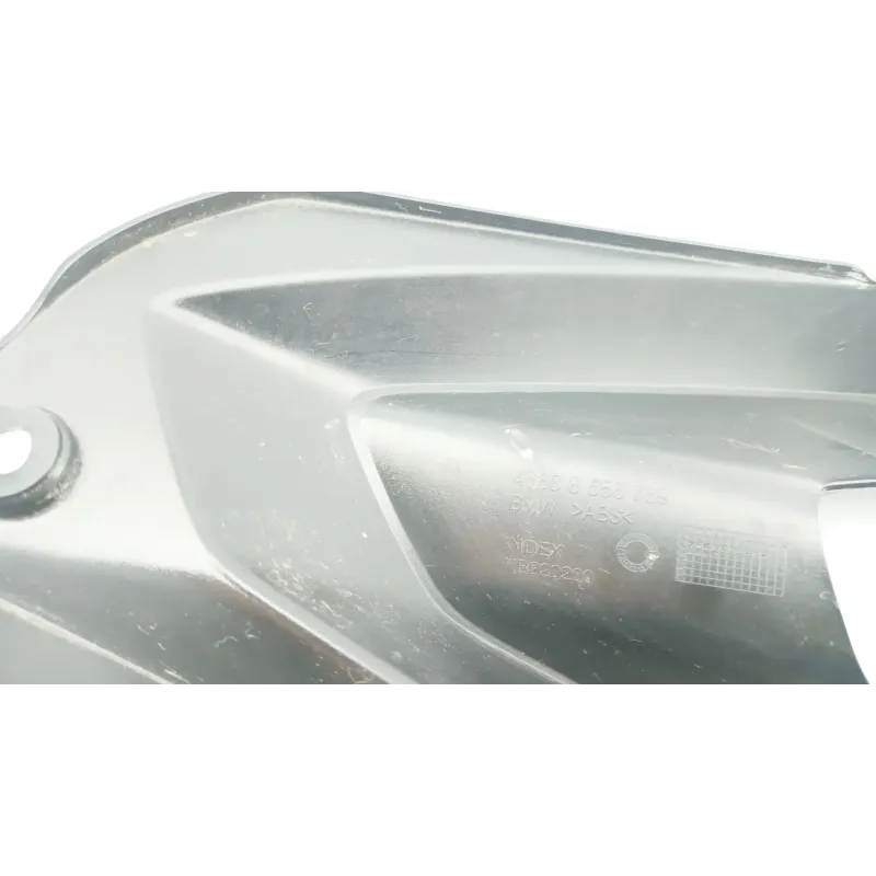 Flanc avant gauche BMW G 310 R 2016 - 2020