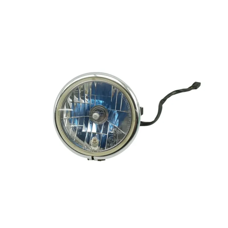 Optique avant droit (feux)(phare) TRIUMPH STREET TRIPLE 675 R 2009 - 2011