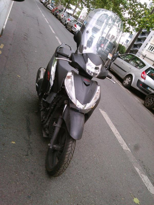 HONDA SH 300