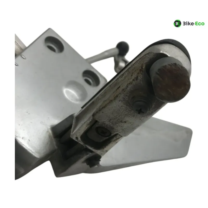 Platine avant gauche YAMAHA FJR 1300 2003-2005 ABS