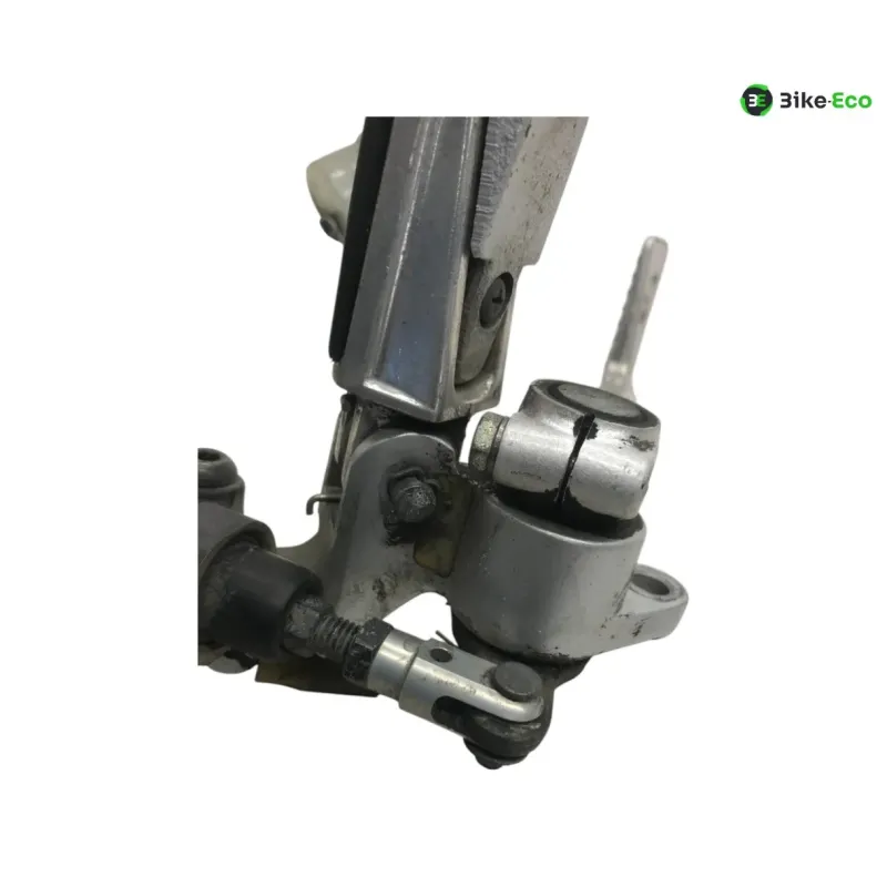 Platine avant droite YAMAHA FJR 1300 2003-2005 ABS