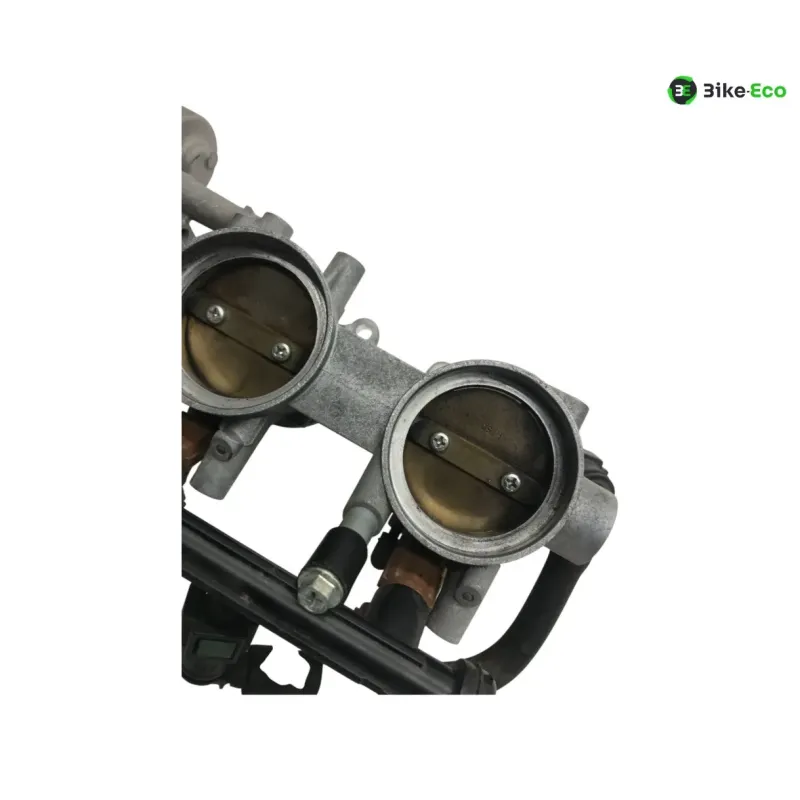 Rampe d'injection MV AGUSTA BRUTALE 800 2012-2015