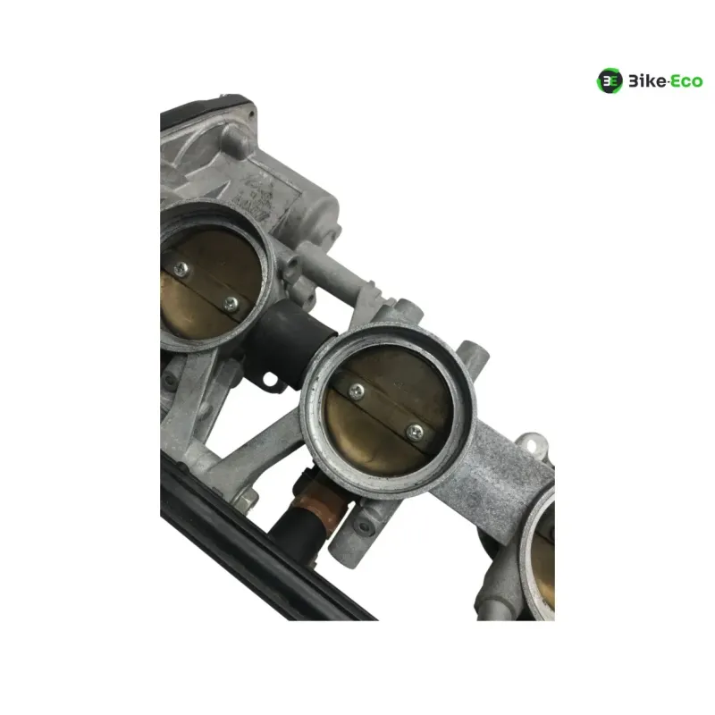 Rampe d'injection MV AGUSTA BRUTALE 800 2012-2015