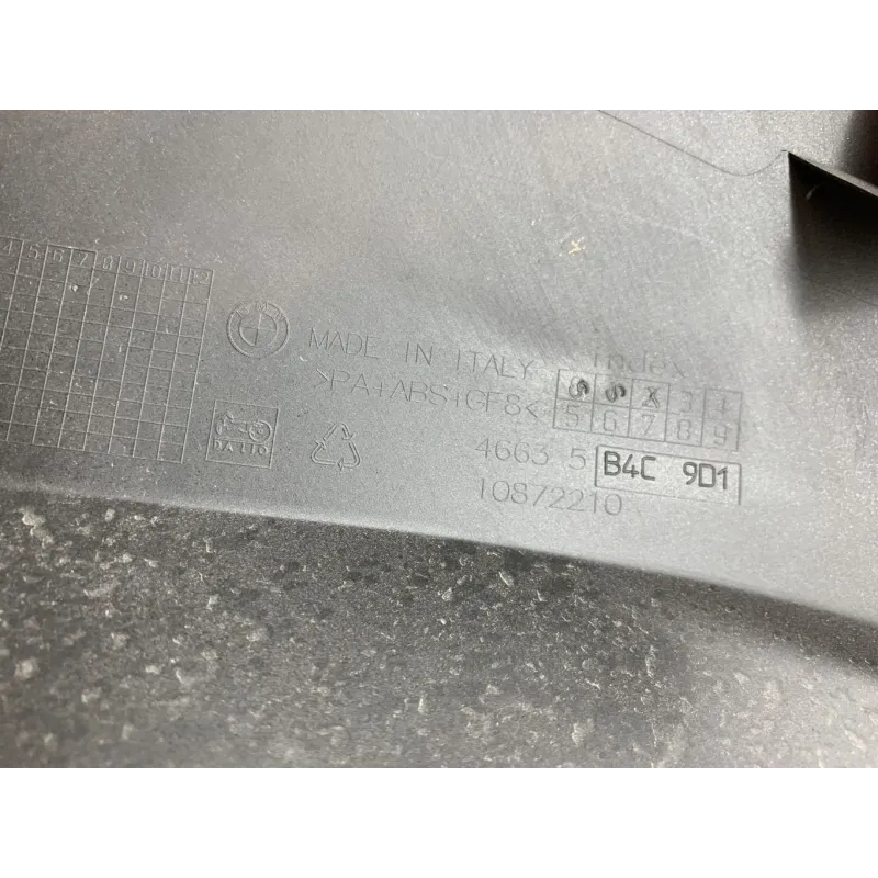 Cache flanc de carenage gauche BMW M 1000 RR 2025