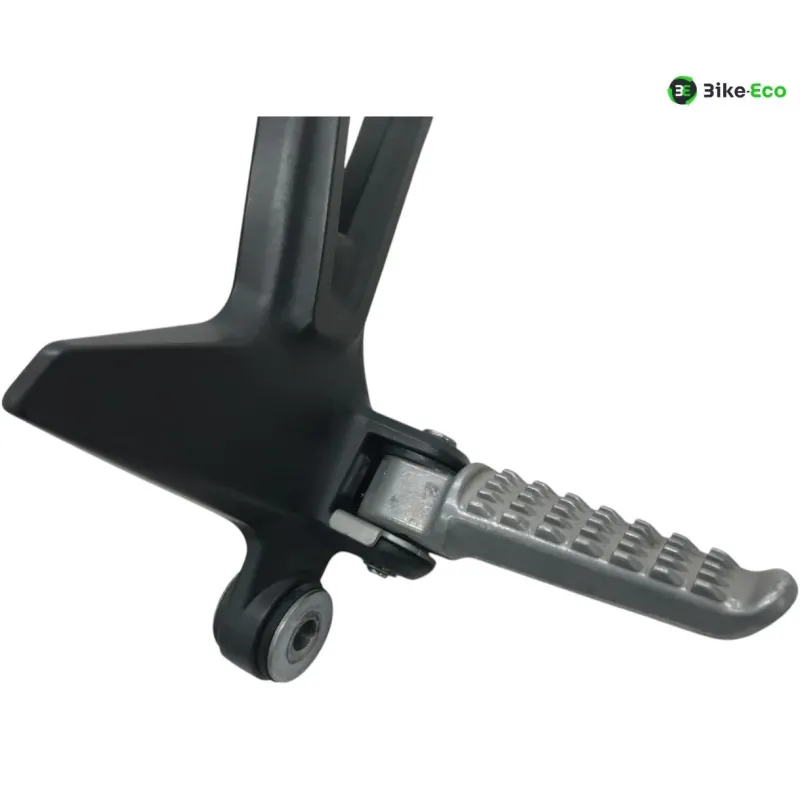 Platine et repose pieds arriere droit KAWASAKI Z 900 RS 2018-2019