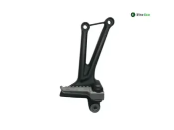 Platine et repose pieds arriere droit KAWASAKI Z 900 RS 2018-2019