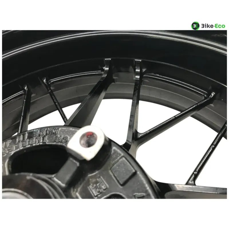 Jante arriere KAWASAKI Z 900 RS 2018-2019
