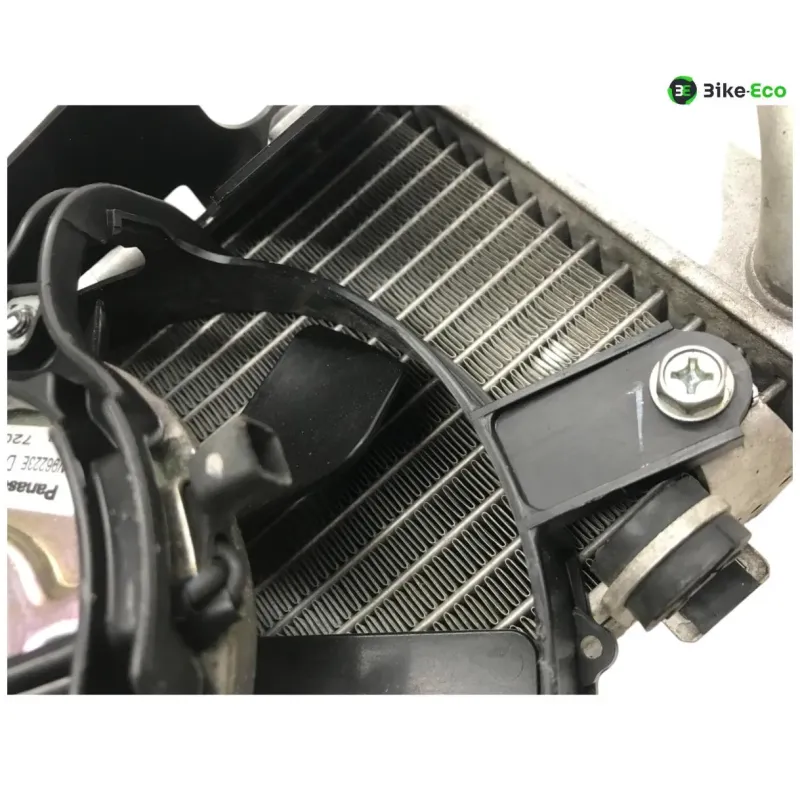 Radiateur eau droit HONDA XL 1000 V 2007-2011 VARADERO