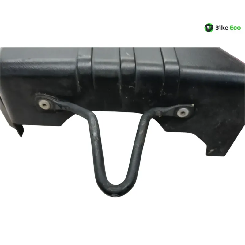 Cache carenage sous selle droit YAMAHA YBR 125 2006-2007 DIVERSION