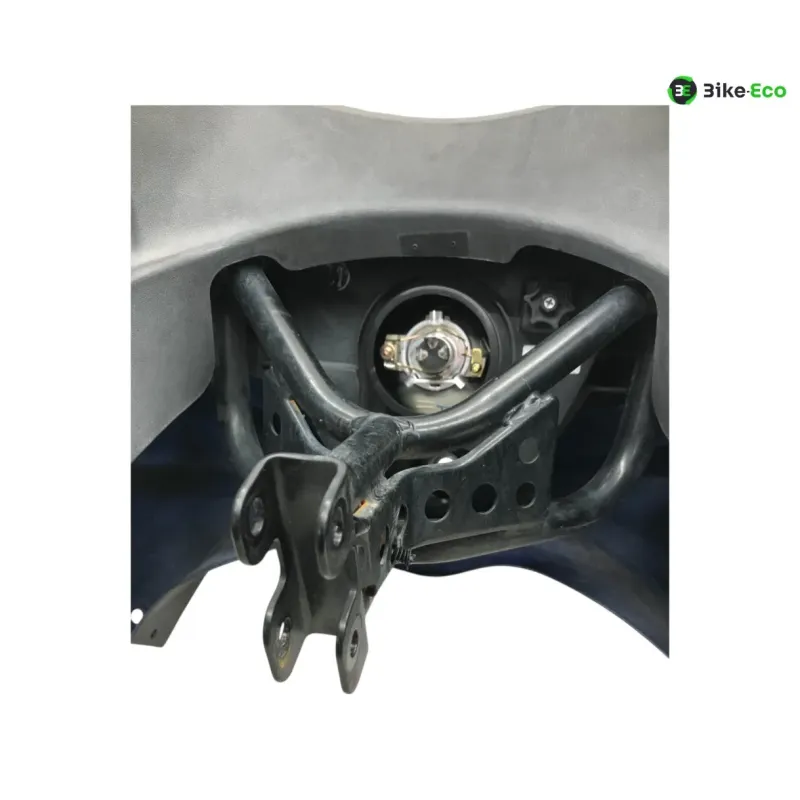 Cache carenage tete de fourche SUZUKI GS 500 F 2004-2007