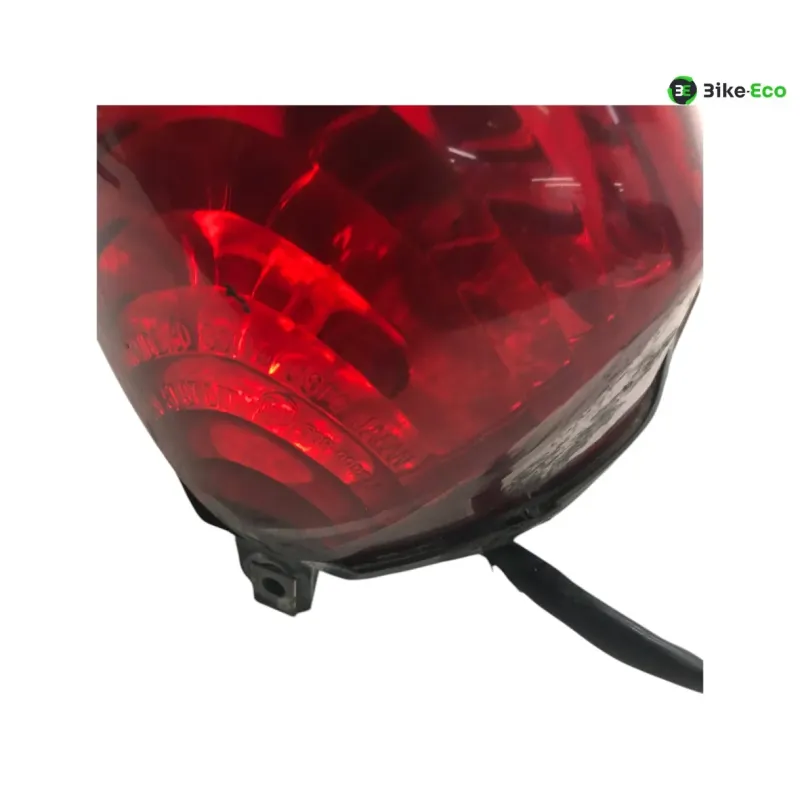 Feu arriere SUZUKI GSX F 750 1998-2003