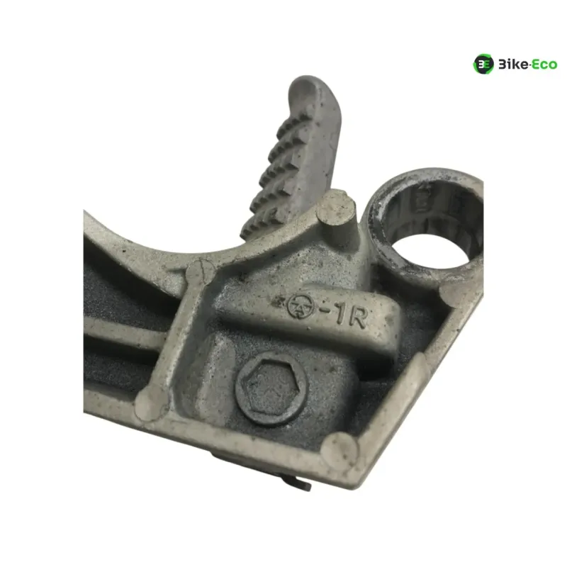 Platine arriere droite KAWASAKI ZX6 R 600 2000-2001 NINJA