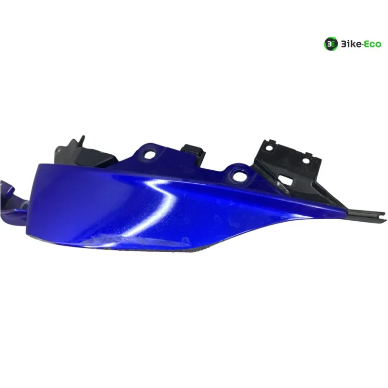 Cache carenage coque arriere gauche YAMAHA YZF 700 2022-2025 R7