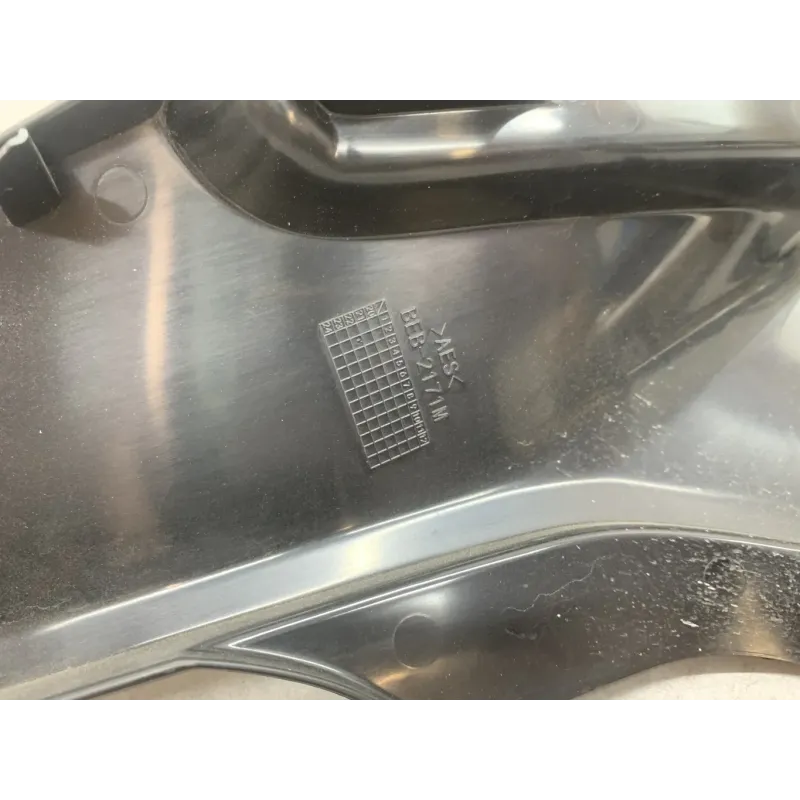 Cache carenage sous selle droit YAMAHA YZF 700 2022-2025 R7