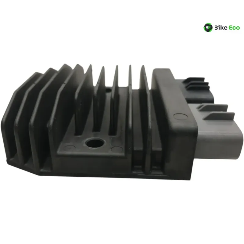 Regulateur charge batterie YAMAHA MT07 700 2021-2024