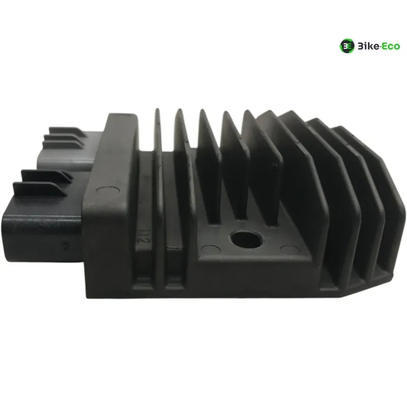 Regulateur charge batterie YAMAHA MT07 700 2021-2024