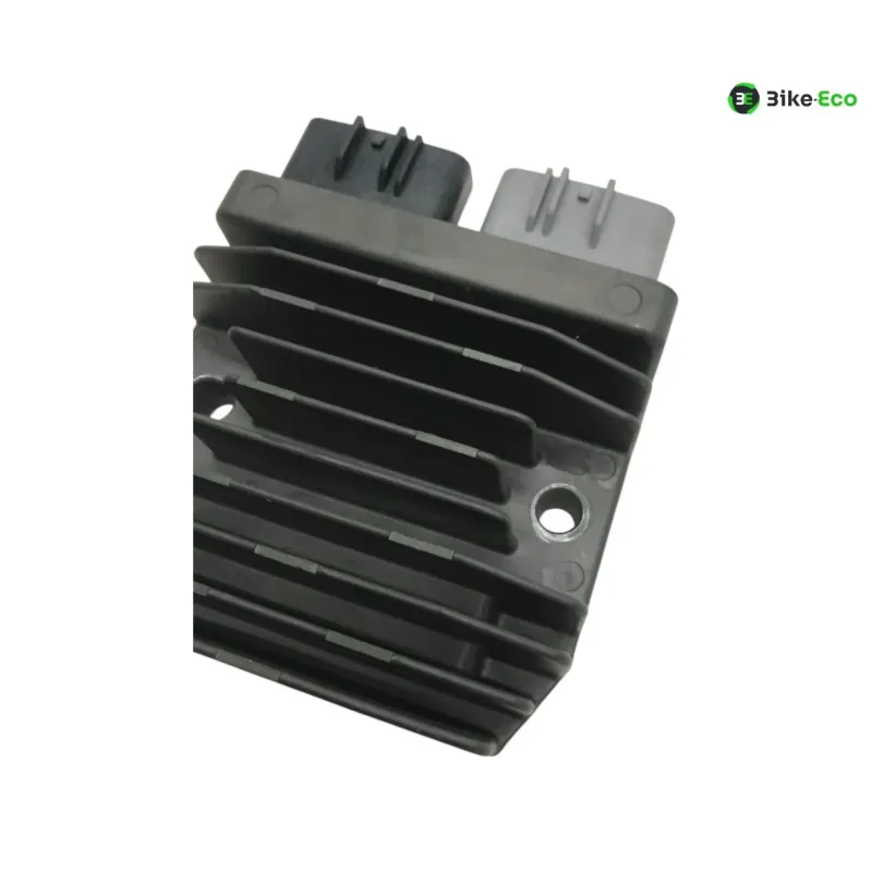 Regulateur charge batterie YAMAHA MT07 700 2021-2024