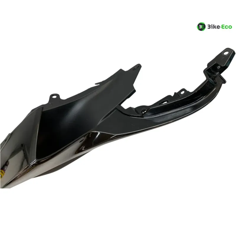 Cache carenage coque arriere droit YAMAHA YZF 700 2022-2025 R7
