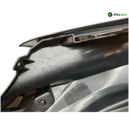 Cache carenage coque arriere droit YAMAHA YZF 700 2022-2025 R7