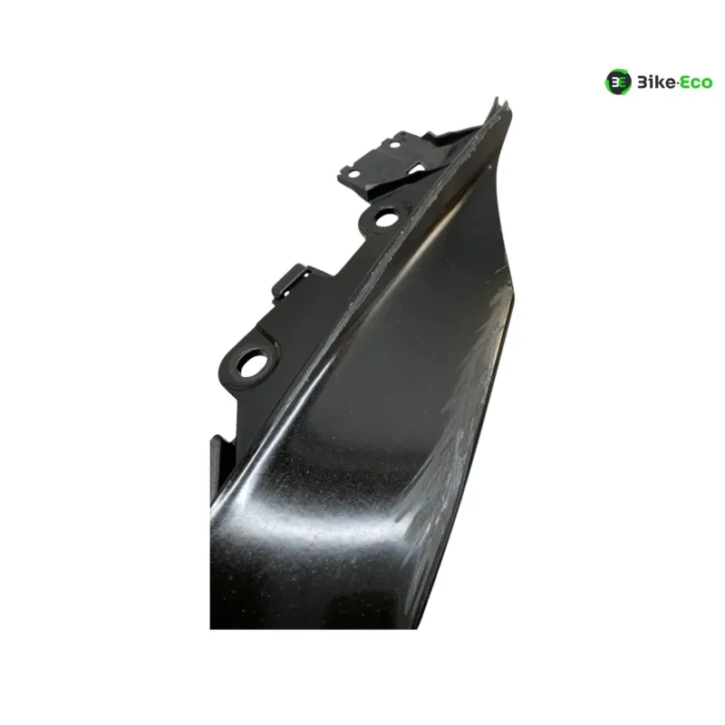 Cache carenage coque arriere gauche YAMAHA YZF 700 2022-2025 R7