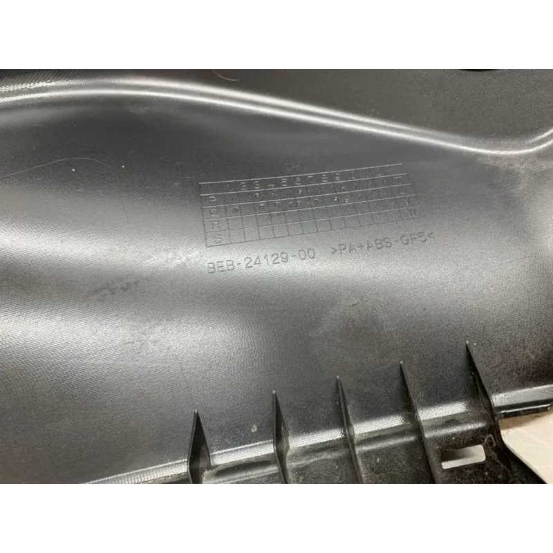 Cache reservoir gauche YAMAHA YZF 700 2022-2025 R7