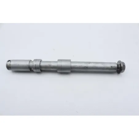 Axe de roue avant HONDA CBF 500 2004 - 2007