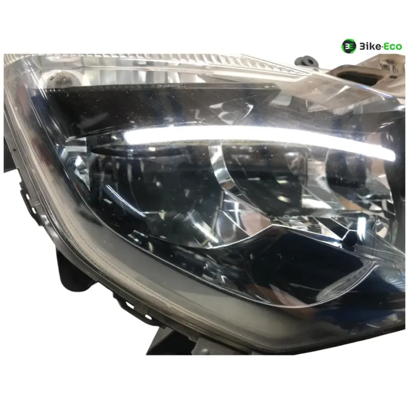 Optique (feux)(phare) YAMAHA GPD 125 2017-2019 NMAX