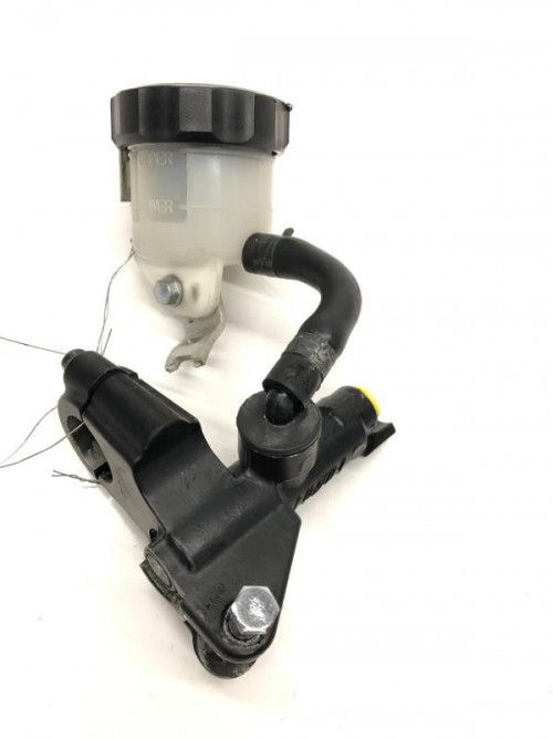 Maitre cylindre frein avant SUZUKI SV 650 S 2003-2006