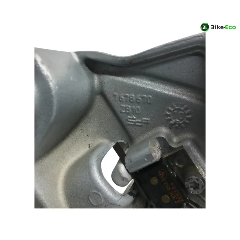 Platine avant droite BMW F 800 R 2012-2014