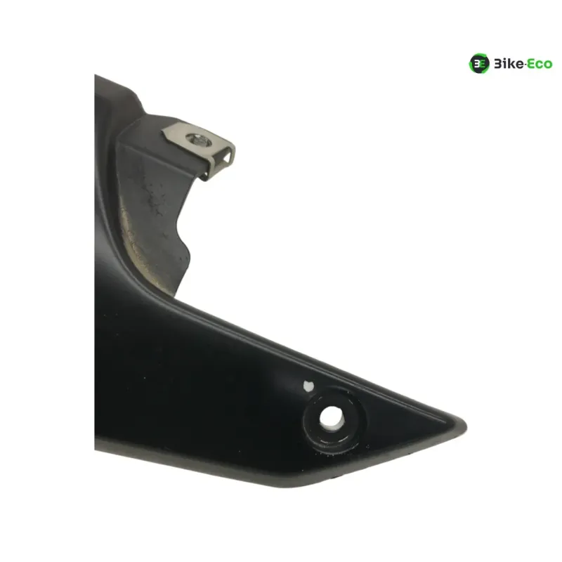 Cache carenage coque arriere gauche BMW F 800 R 2012-2014