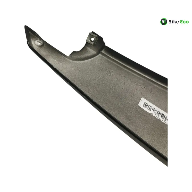 Cache carenage coque arriere gauche BMW F 800 R 2012-2014