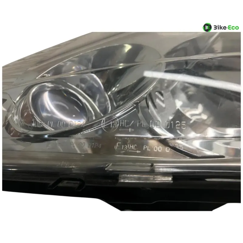 Optique avant droit (feux)(phare) PEUGEOT SATELIS 125 2006-2011