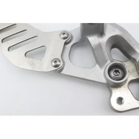 Platine avant gauche SUZUKI GSXR 600 2006 - 2007
