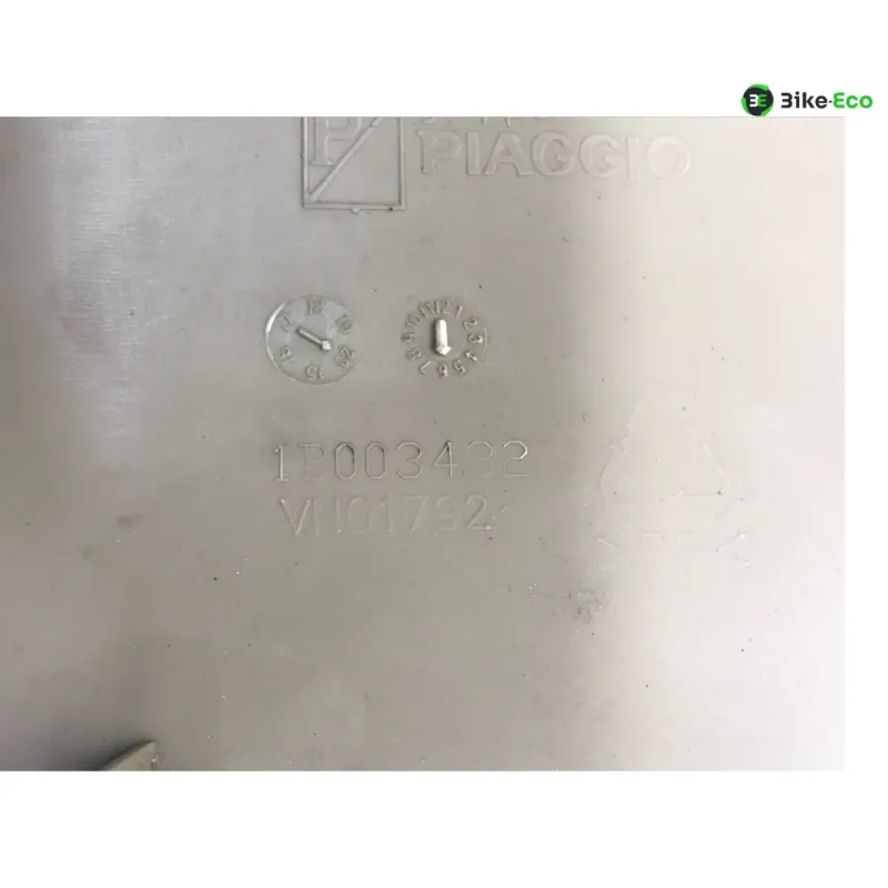 Cache guidon arriere PIAGGIO LIBERTY 50 2017-2019 IGET IE