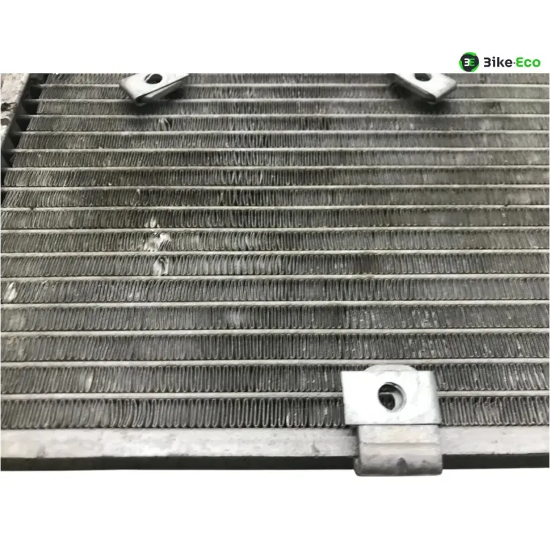 Radiateur eau MALAGUTI MADISON 3 250 2006-2009