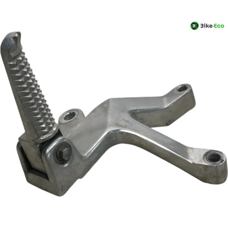 Platine et repose pieds arriere droit YAMAHA FZR 600 R 1994-1996