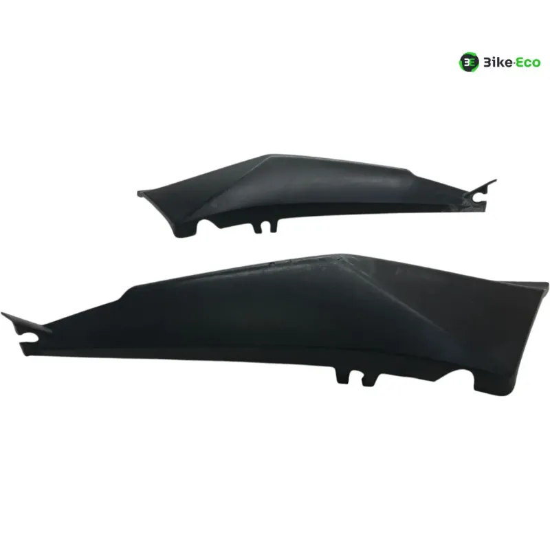 Cache carenage coque arriere YAMAHA XT 125 X 2005-2010