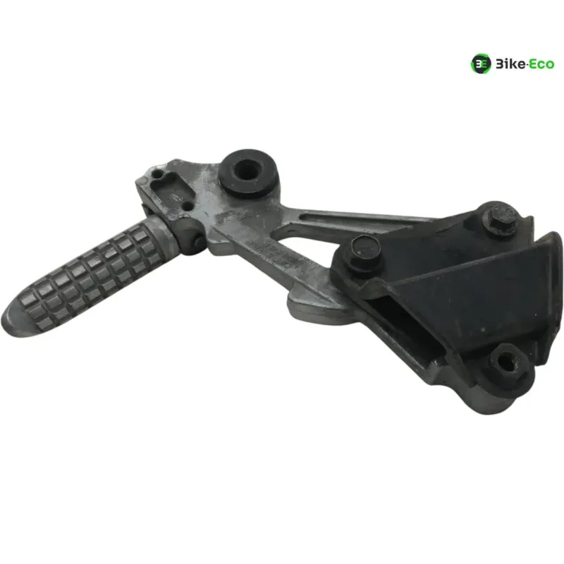 Platine et repose pieds arriere droit KAWASAKI ZZR 1100 1995-1999