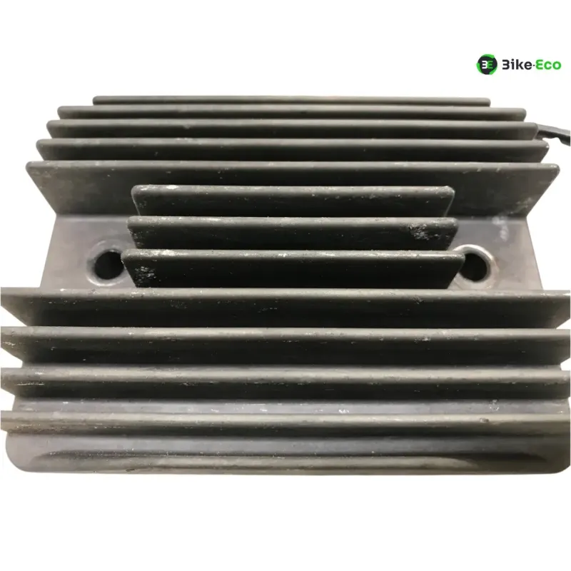 Regulateur charge batterie PIAGGIO X10 125 2012-2015